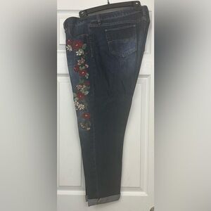 New York & Company Dark Blue Floral Embroidered Skinny Jeans